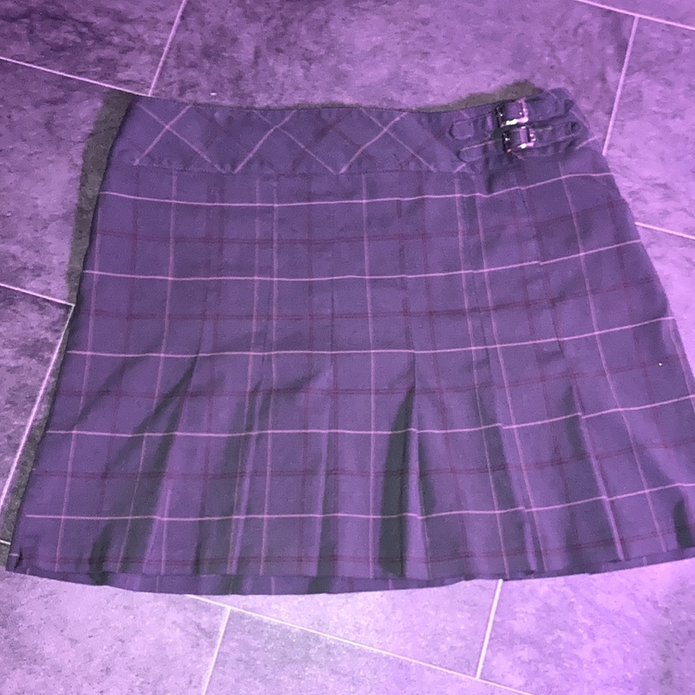 Very cute vintage pleated skirt
